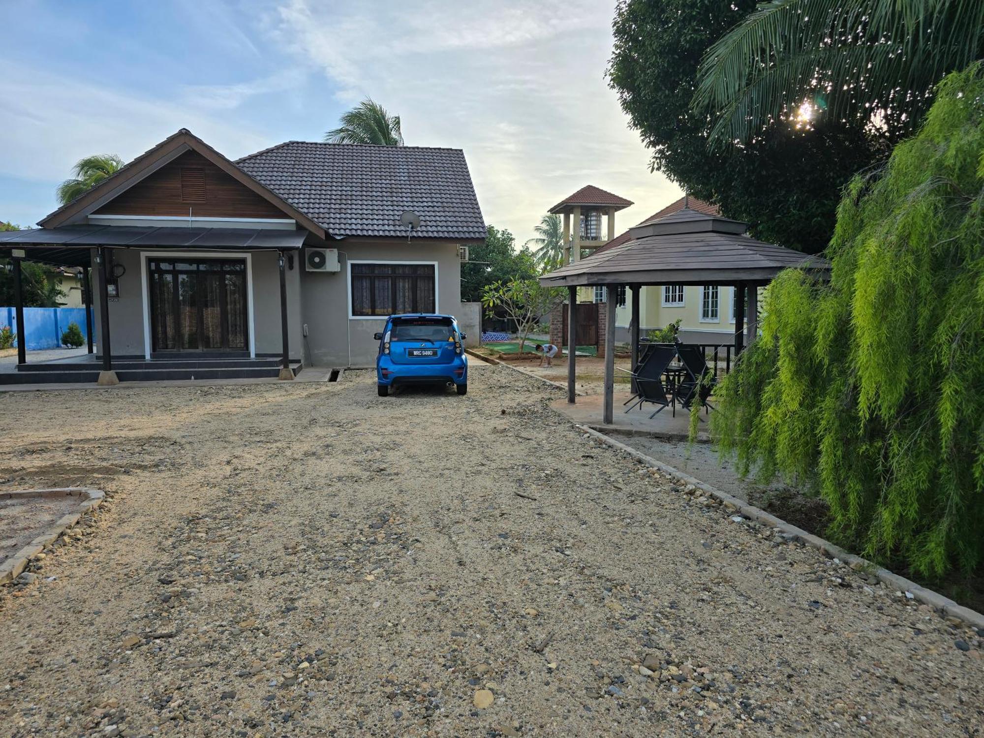 Casa Tiga Homestay Besut Kampung Kuala Besut Exterior photo